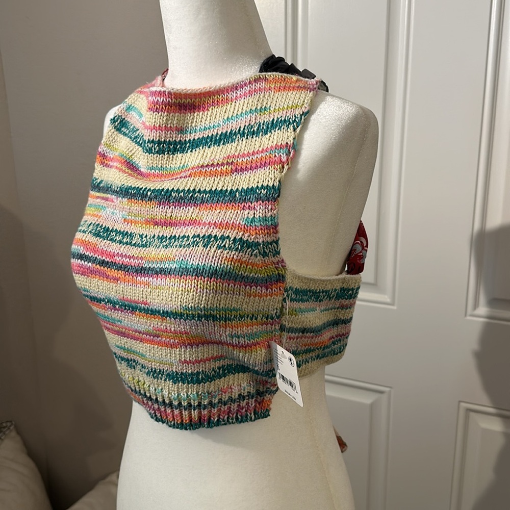 NWT FREE PEOPLE KNIT OPEN BACK TOP
